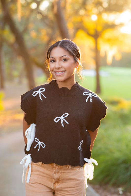 Scalloped Bow Vest