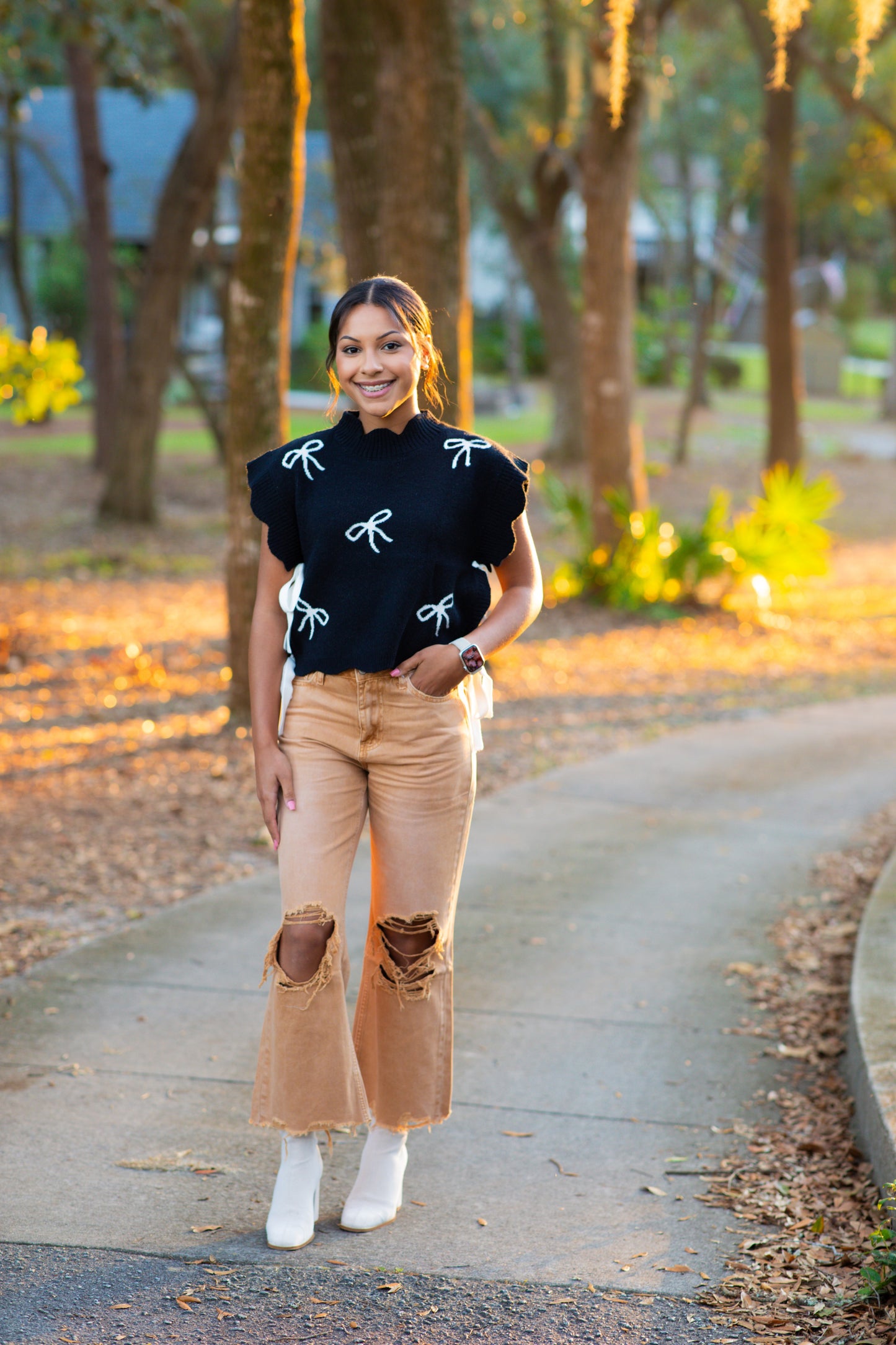 Scalloped Bow Vest