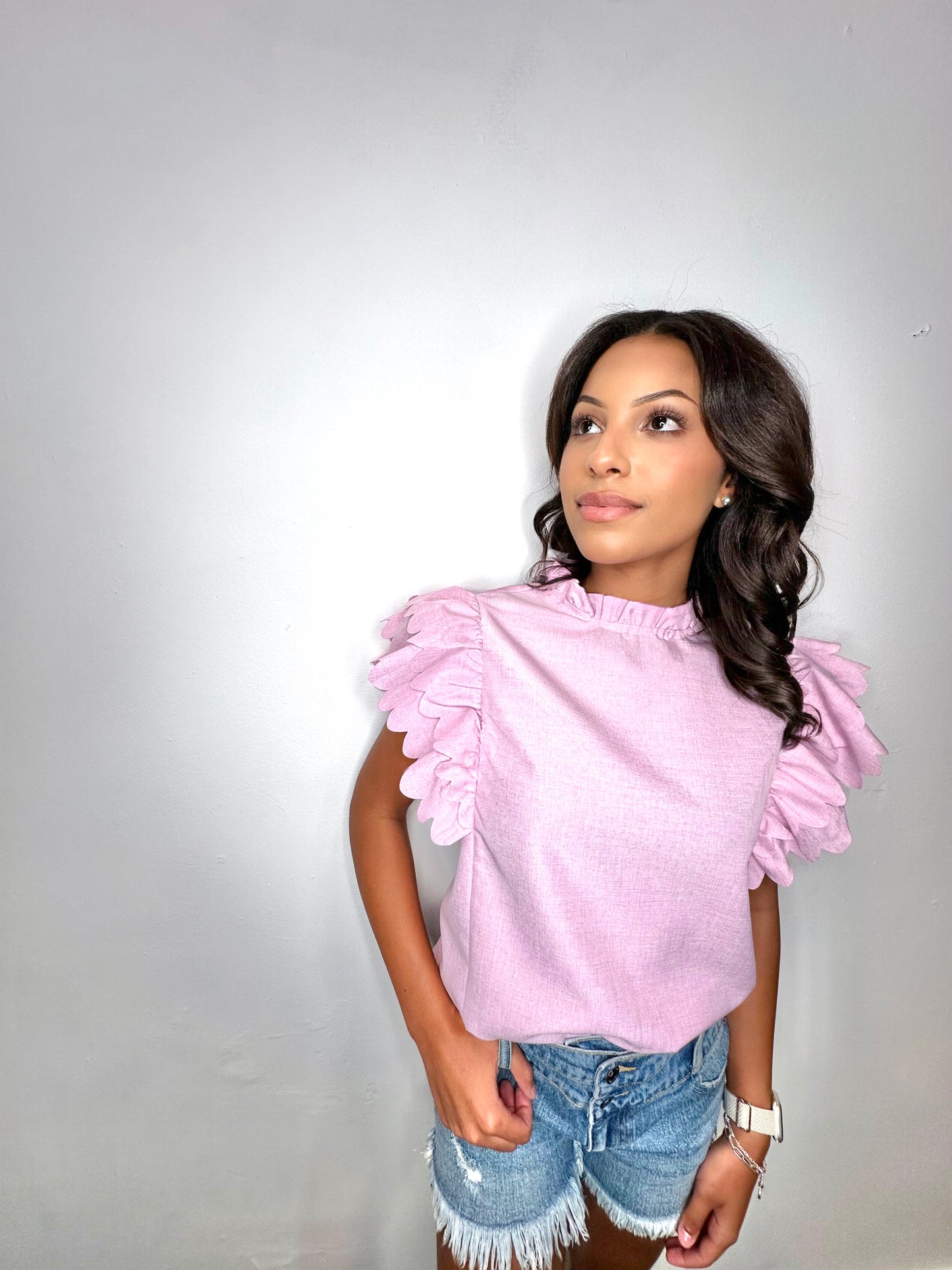 Scalloped Ruffle Sleeve Top